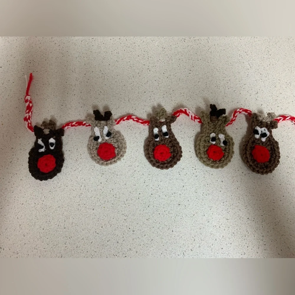 Festive Reindeer Seven Rudolph Holiday Garland New Handmade Crochet